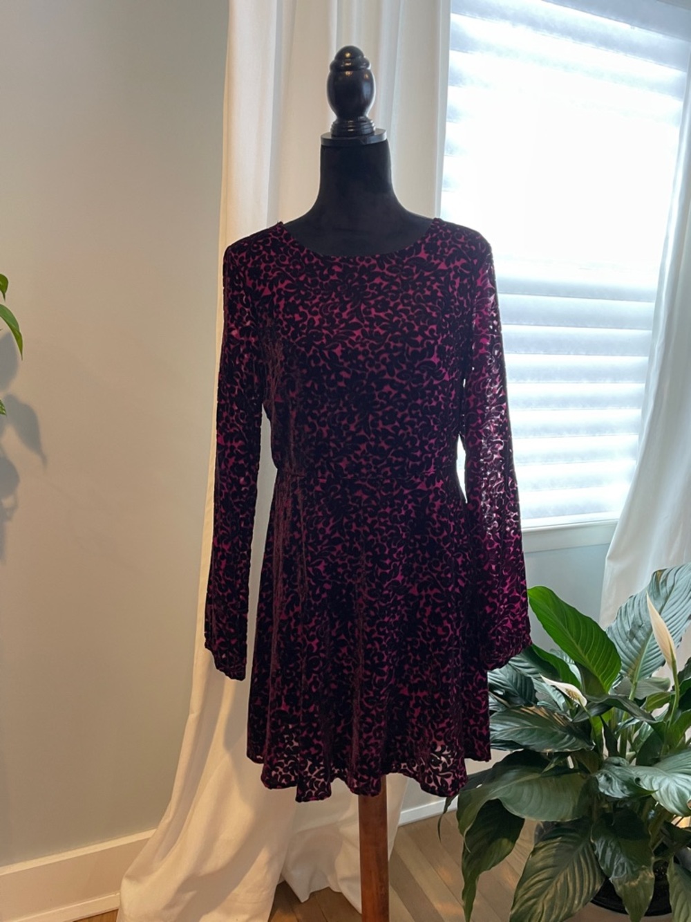 Design Lab by Lord & Taylor Women's Velvet Fit-and-Flare Dress Size Large